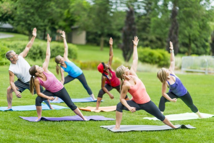 Yoga-portrait Le Yoga : une exploration profonde de l'équilibre Corps et Esprit