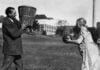 James Naismith était éducateur physique, médecin, aumônier, entraîneur sportif et innovateur. Il a inventé le basket-ball à 30 ans en 1891.
