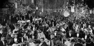 Le premier banquet des Oscars, le 16 mai 1929, à l'hôtel Hollywood Roosevelt