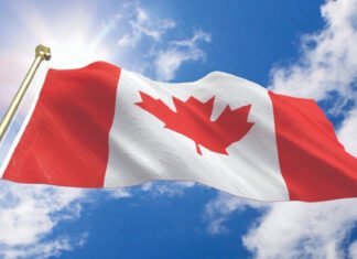 L'Histoire du drapeau du Canada : Une identité redéfinie au cœur de la nuit