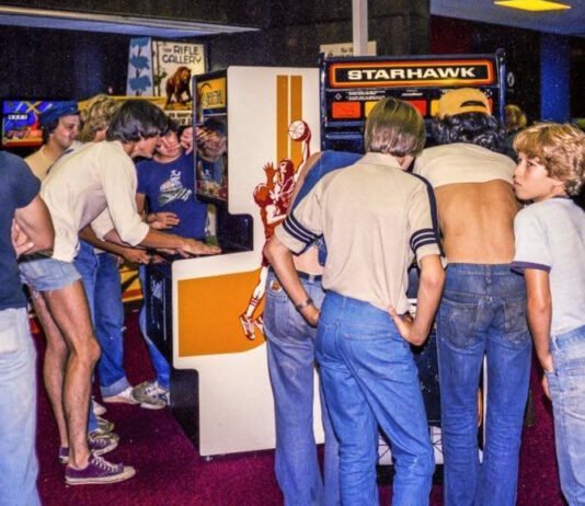 La disparition des Arcades de jeux : Lieux mythiques de rencontre des années 80