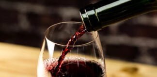 Vin Rouge et Maux de Tête : Un Mystère enfin Éclairci