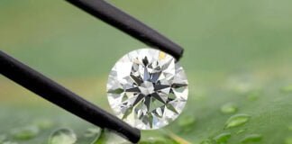 Les Diamants de Laboratoire : Brillants pour la Planète?