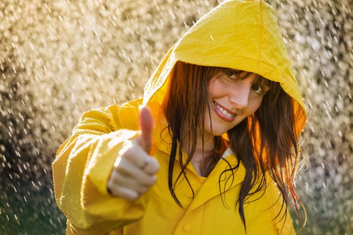 sourire-tempete Sourire en Pleine Tempête: L'Optimisme est-il une Seconde Nature?