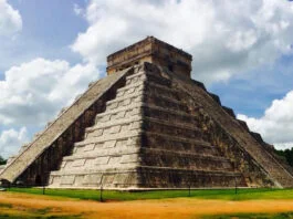 Les Mystères des Sacrifices d'Enfants par les Mayas