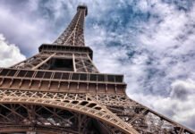 Les Secrets les Plus Fous de la Tour Eiffel