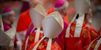 Le seuil du secret : l’entrée en conclave